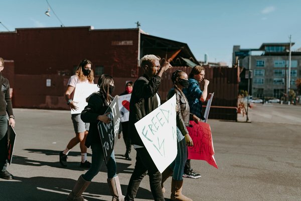 Comment fonctionne l'énergie solaire : guide simple et complet